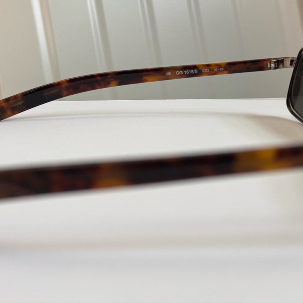 Gucci Women's Brown Frame Sunglasses with Gray Lenses - Picture 6 of 6